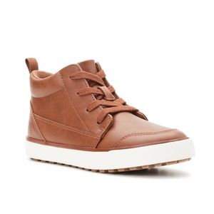 NWOT Boys Casual Hi Top Shoes size 5